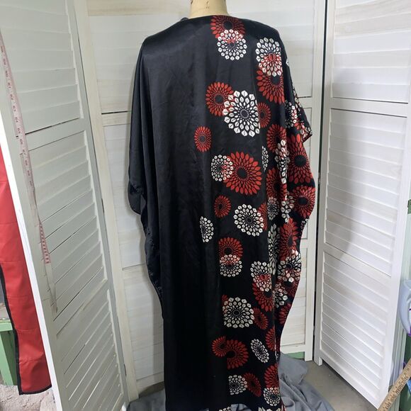 Up2date Fashion Black And Floral Print Kaftan One Size Loose Maxi Dress - Picture 7 of 9